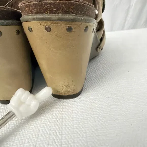 Dansko Sandals Womens Size 8 Frida Wedge Studded Beige Sand Leather Cork Heel 38 - Picture 5 of 9